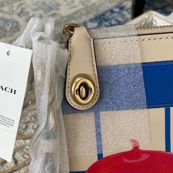 Coach Rogue Collection LARGE Turnlock Wristlet, Limited Ed. - Picture 10 of 16